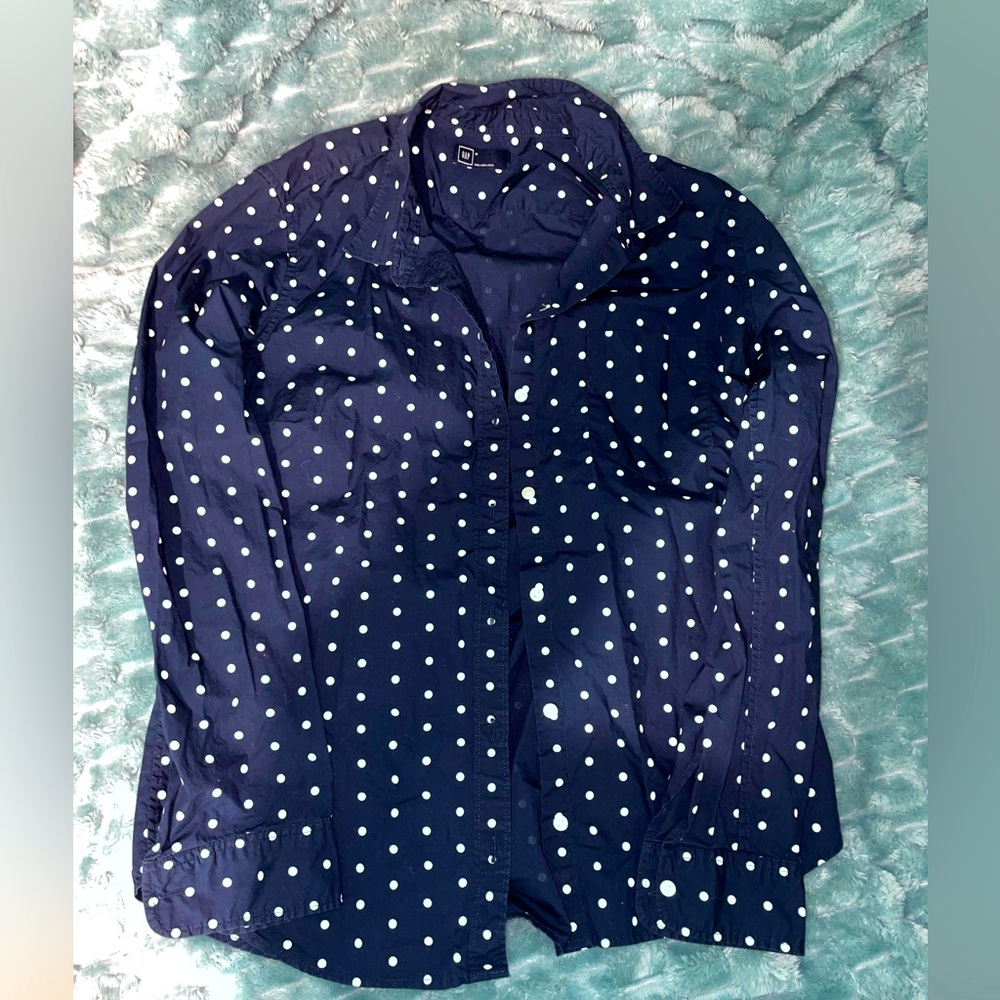 Gap long sleeve button down shirt